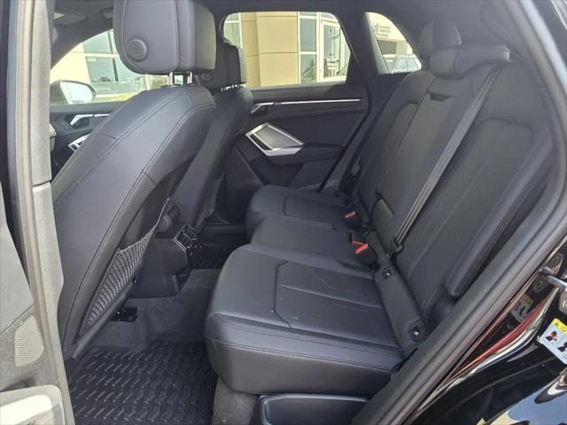 2025 Audi Q3 Premium 45 TFSI S line quattro Tiptronic