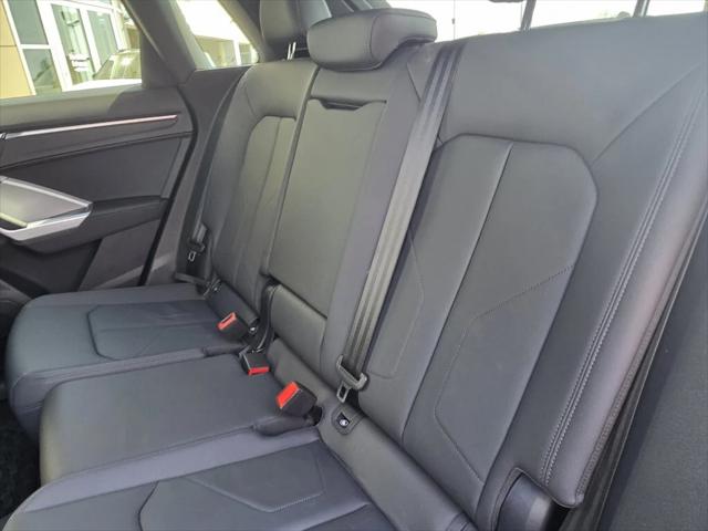 2025 Audi Q3 Premium 45 TFSI S line quattro Tiptronic
