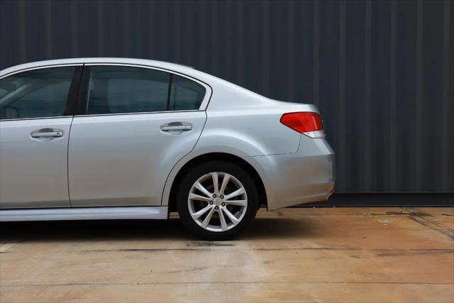 2013 Subaru Legacy 2.5i Premium