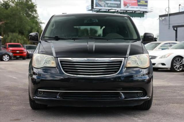 2012 Chrysler Town & Country Touring