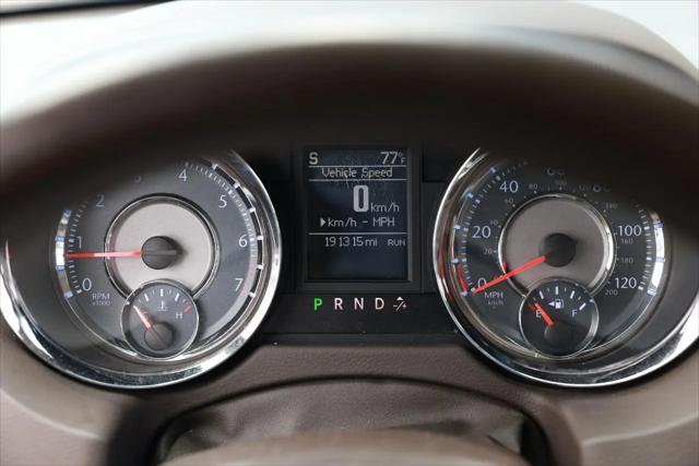 2012 Chrysler Town & Country Touring