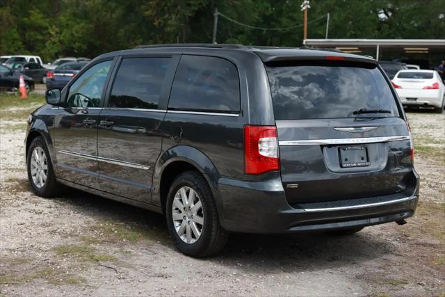 2016 Chrysler Town & Country Touring