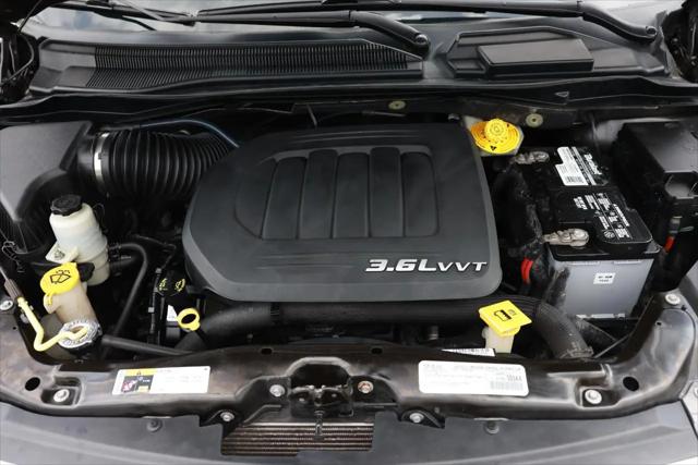 2016 Chrysler Town & Country Touring