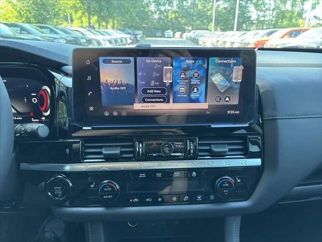 2026 Nissan Pathfinder SL