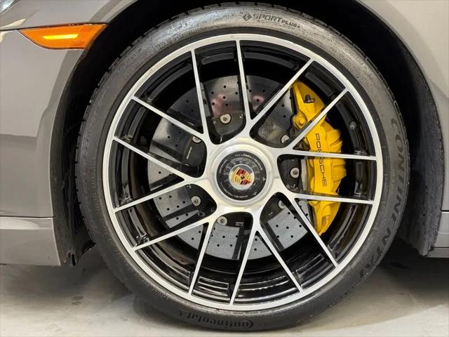 2019 Porsche 911 Turbo S