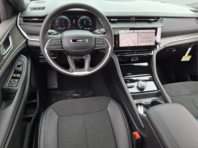2026 Jeep Grand Cherokee L Altitude 4x4