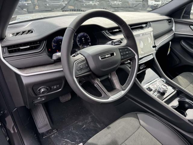 2026 Jeep Grand Cherokee GRAND CHEROKEE L LAREDO ALTITUDE 4X4 2026 Jeep Grand Cherokee GRAND CHEROKEE L LAREDO ALTITUDE 4X4