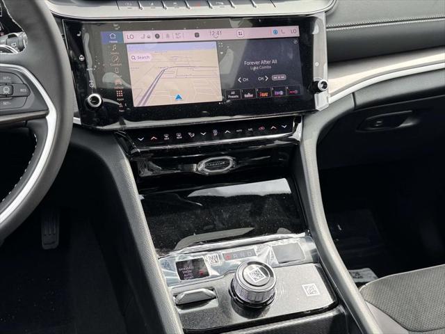 2026 Jeep Grand Cherokee GRAND CHEROKEE L LAREDO ALTITUDE 4X4 2026 Jeep Grand Cherokee GRAND CHEROKEE L LAREDO ALTITUDE 4X4