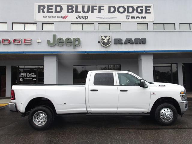 2026 RAM Ram 3500 RAM 3500 TRADESMAN CREW CAB 4X4 8 BOX