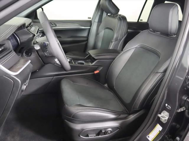 2026 Jeep Grand Cherokee Altitude 4x4