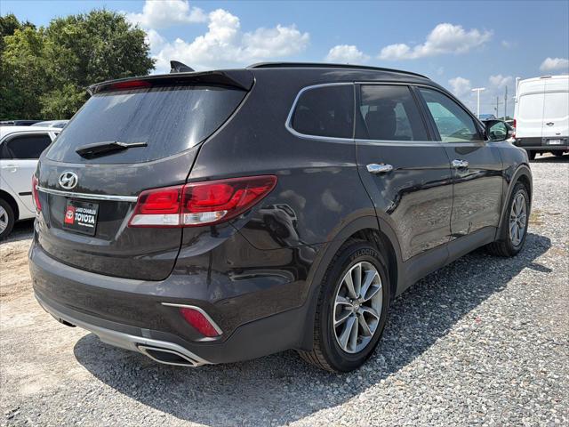 2017 Hyundai Santa Fe SE - Photo 3