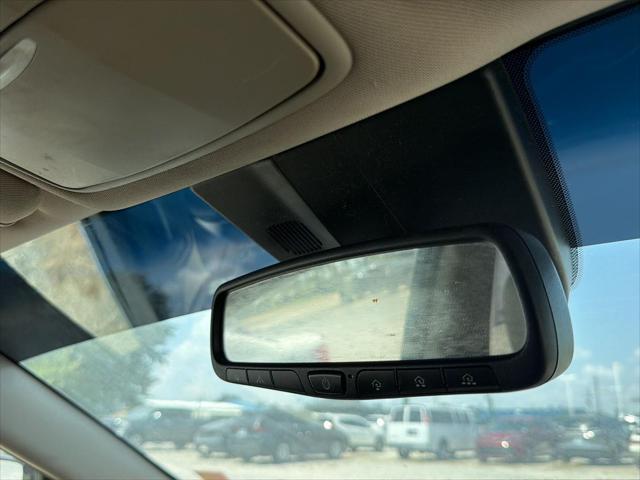 2017 Hyundai Santa Fe SE - Photo 18