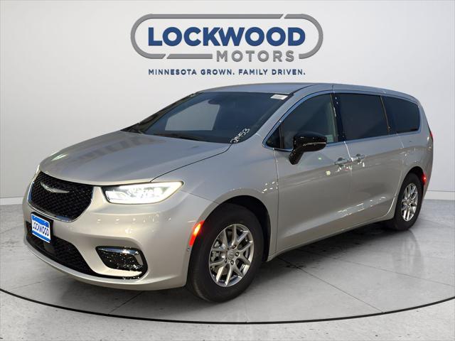 2026 Chrysler Pacifica Select for sale in Marshall, MN