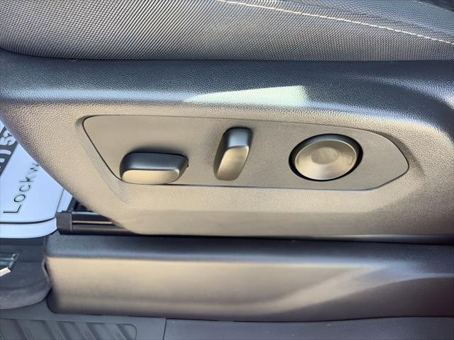 2026 Chevrolet Silverado 1500 4WD Crew Cab Short Bed Custom Trail Boss