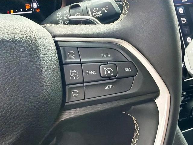 2023 Jeep Grand Cherokee L Laredo 4x2