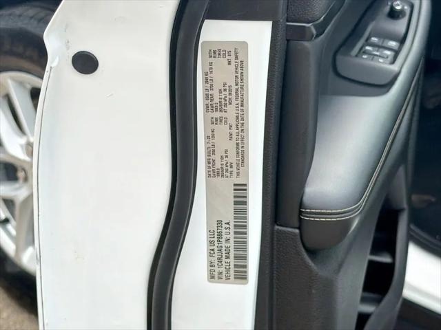2023 Jeep Grand Cherokee L Laredo 4x2