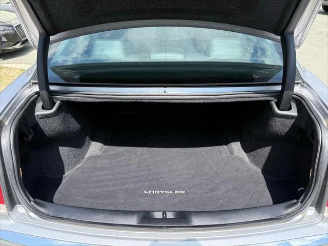 2015 Chrysler 300 Limited
