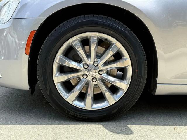 2015 Chrysler 300 Limited