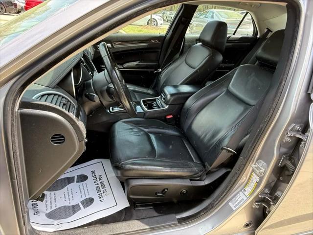 2015 Chrysler 300 Limited