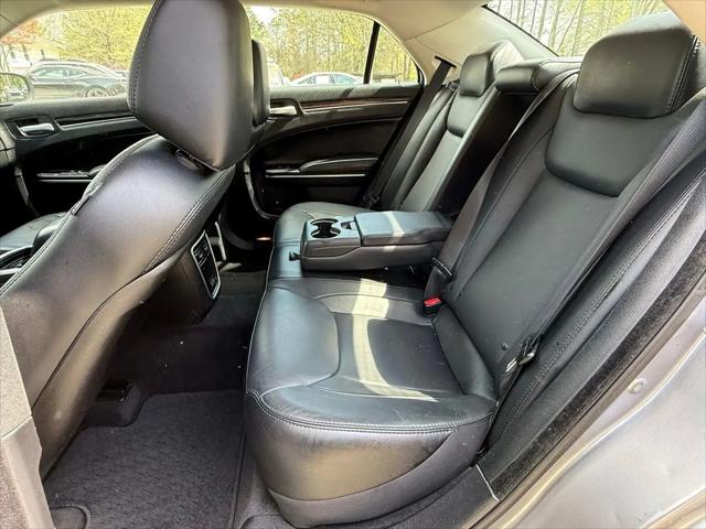 2015 Chrysler 300 Limited