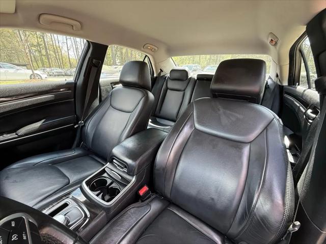 2015 Chrysler 300 Limited
