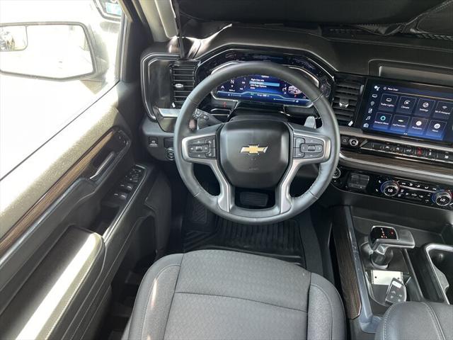 2024 Chevrolet Silverado 1500 2WD Crew Cab Short Bed LT