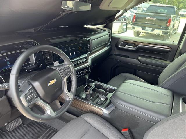 2024 Chevrolet Silverado 1500 2WD Crew Cab Short Bed LT