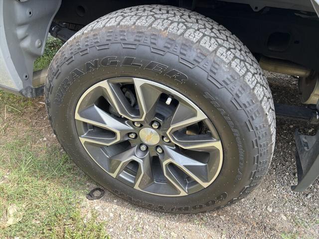 2024 Chevrolet Silverado 1500 2WD Crew Cab Short Bed LT