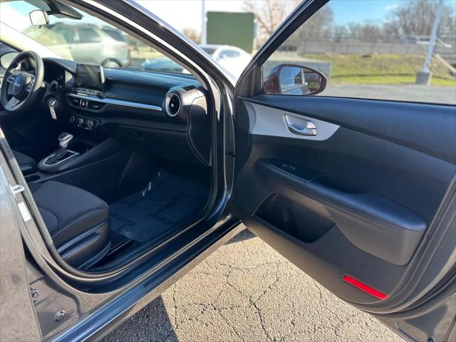2022 Kia Forte FE