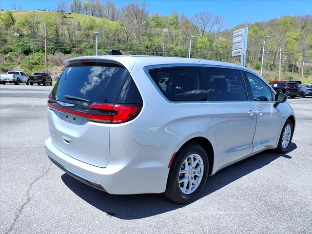 2024 Chrysler Pacifica Touring L 2024 Chrysler Pacifica Touring L