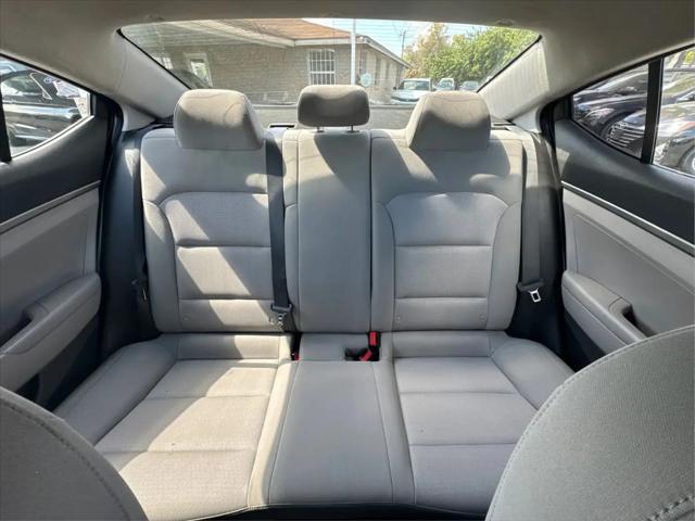 2018 Hyundai Elantra SE