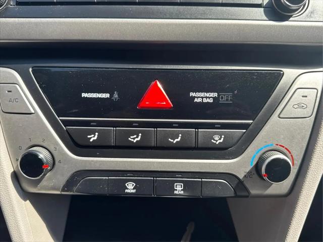 2018 Hyundai Elantra SE