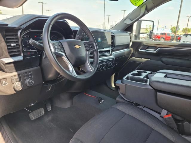 2025 Chevrolet Silverado 2500HD 4WD Crew Cab Standard Bed LT