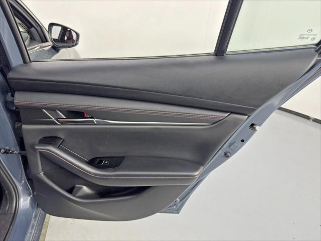 2023 Mazda Mazda3 2.5 S Carbon Edition