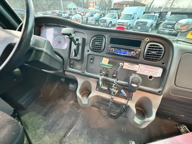 2009 Freightliner B2 Bus Chassis FREIGHTLINER SHUTTLE BUS ONLY 74K MILES