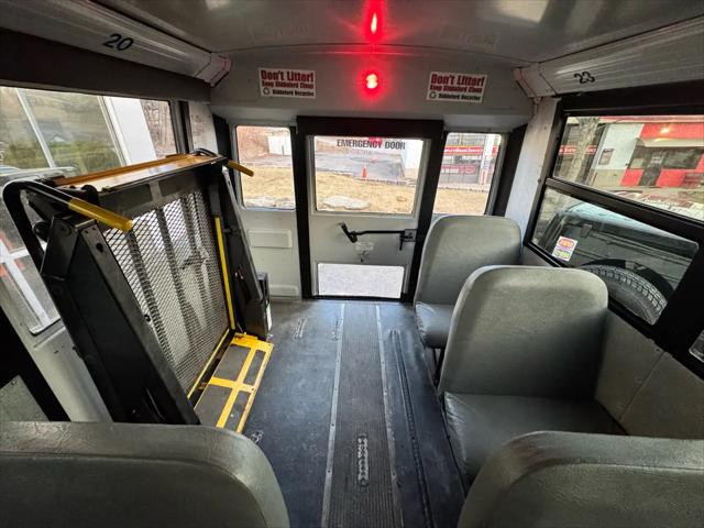 2009 Freightliner B2 Bus Chassis FREIGHTLINER SHUTTLE BUS ONLY 74K MILES