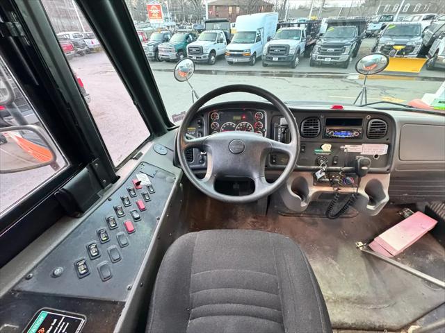 2009 Freightliner B2 Bus Chassis FREIGHTLINER SHUTTLE BUS ONLY 74K MILES