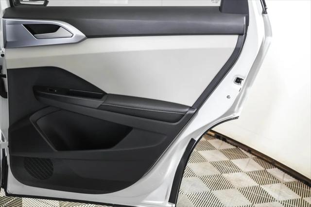 2026 Volkswagen Taos SE