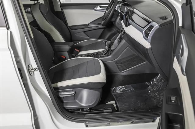 2026 Volkswagen Taos SE