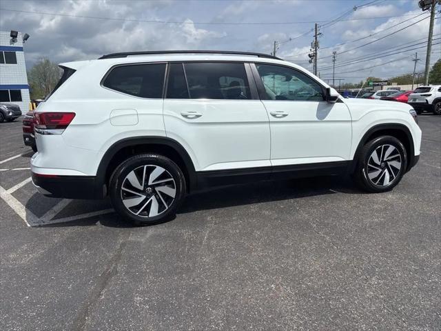 2025 Volkswagen Atlas 2.0T SE w/Technology