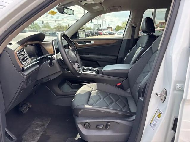 2025 Volkswagen Atlas 2.0T SE w/Technology