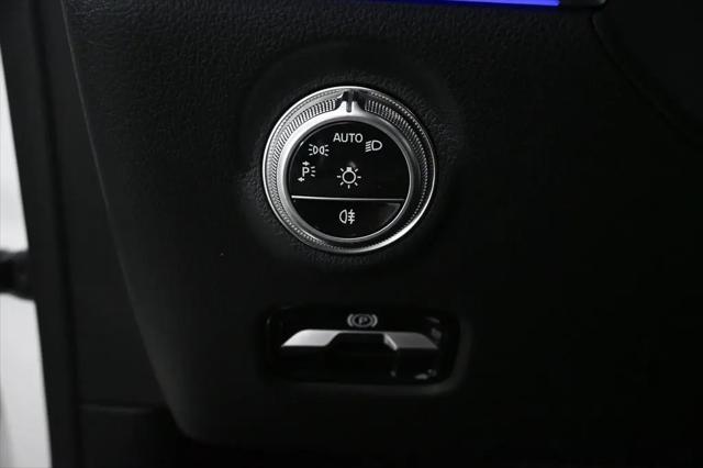 2026 Mercedes-Benz C-CLASS C 300 C 300