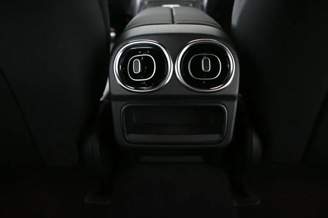 2026 Mercedes-Benz C-CLASS C 300 C 300