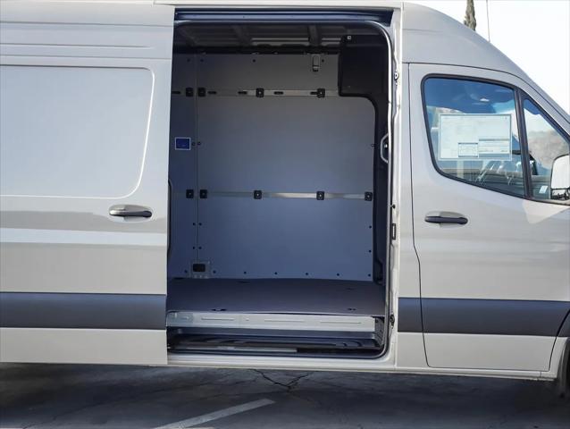 2026 Mercedes-Benz Sprinter 2500 High Roof 4-Cyl Diesel