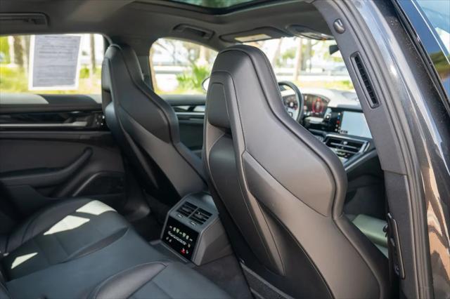 2024 Porsche Panamera 4