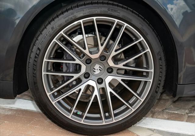 2024 Porsche Panamera 4
