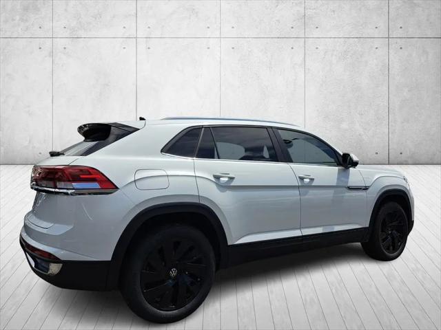 2026 Volkswagen Atlas Cross Sport SE with Technology