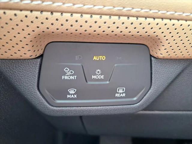 2026 Volkswagen Atlas Cross Sport SE with Technology