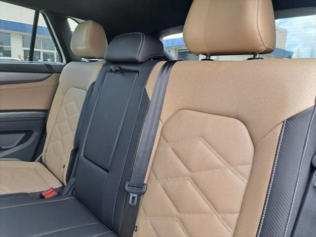 2026 Volkswagen Atlas Cross Sport SE with Technology