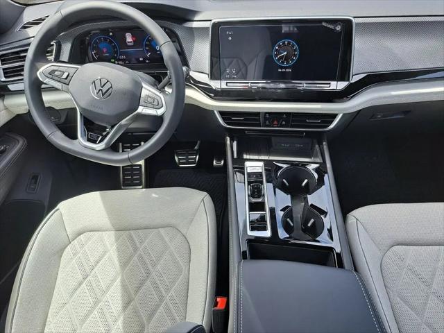 2026 Volkswagen Atlas Cross Sport SEL Premium R-Line
